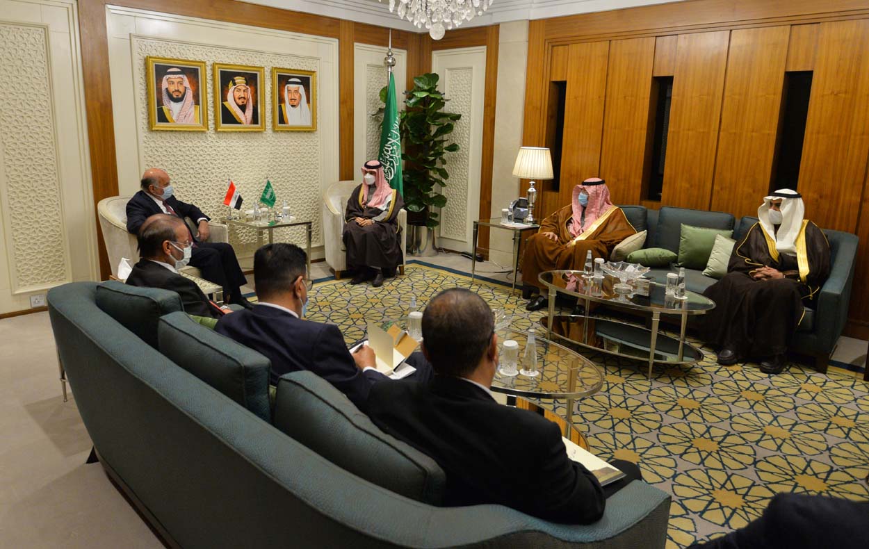 Foreign Minister Meets with his Saudi Counterpart and Discusses ...