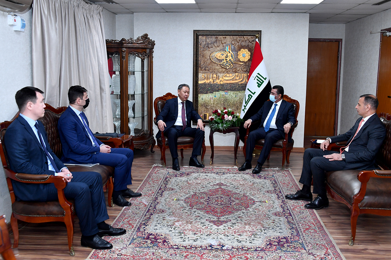 Ministry’s undersecretary Receives Credentials of Twelve New ...